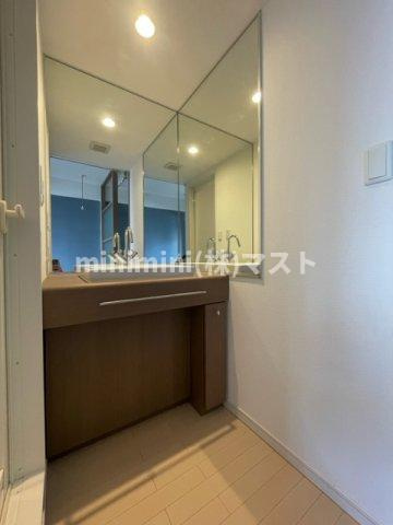 KDX堺筋本町レジデンスの洗面所