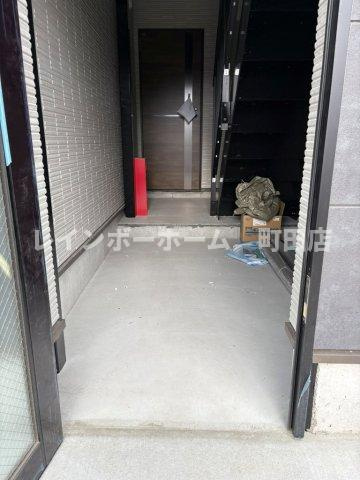 クラルテ南林間初期費用分割あと払いサービス利用可能物件のエントランス