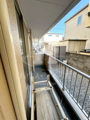 【バルコニー】 | グローガーデンⅠ | 開放的で明るい空間を演出してくれるバルコニーです