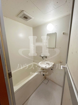 【浴室】 | グローガーデンⅠ | コンパクトで使いやすいお風呂です