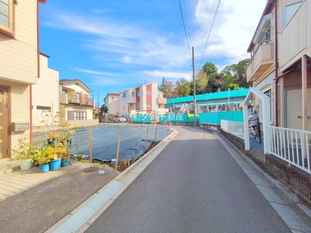 《仲介手数料無料》南区太田窪５丁目8-24新築一戸建てリーブルガーデン