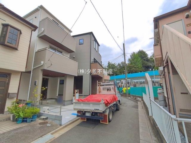 《仲介手数料無料》南区太田窪５丁目8-24新築一戸建てリーブルガーデン