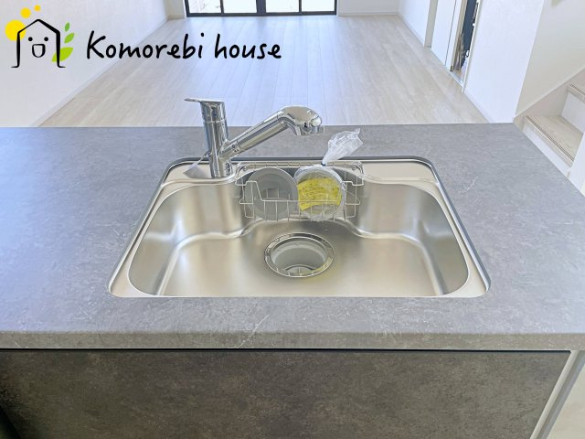 上尾市緑丘　8期　新築一戸建て　グレース　02のキッチン|26.4.11撮影済み
