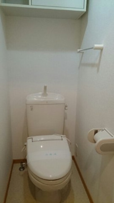 【トイレ】 | ミーテ・カーサⅡ | シンプルで使いやすいトイレです