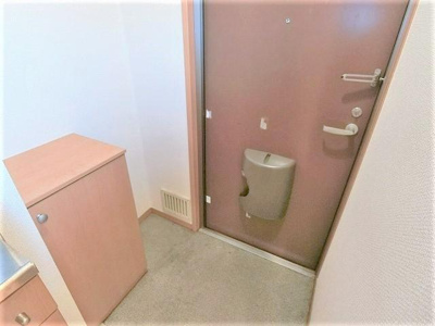 【玄関】 | タウンハイツ汐見ヶ丘 | 収納もある玄関です