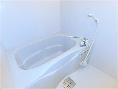 【浴室】 | タウンハイツ汐見ヶ丘 | コンパクトで使いやすいお風呂です