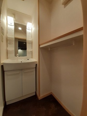 【洗面所】 | Ｋ’ｓグランデ | 広い洗面スペース