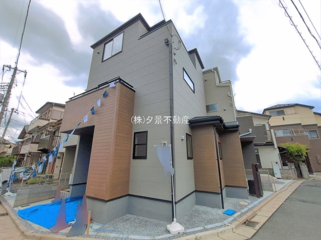 《仲介手数料無料》南区太田窪５丁目8-24新築一戸建てリーブルガーデン