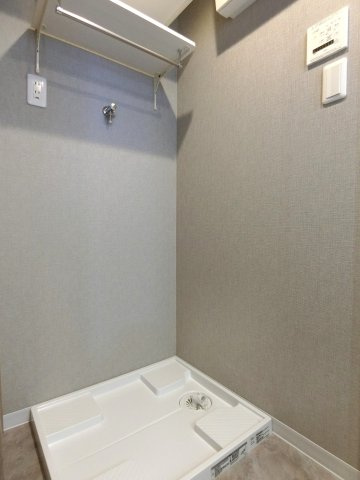 サーム新石山弐番館のランドリースペース