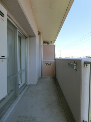 サーム新石山弐番館のバルコニー