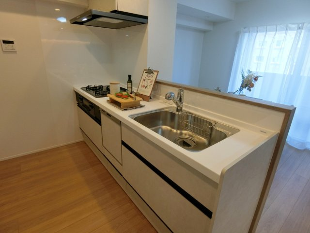 サーム新石山弐番館のキッチン