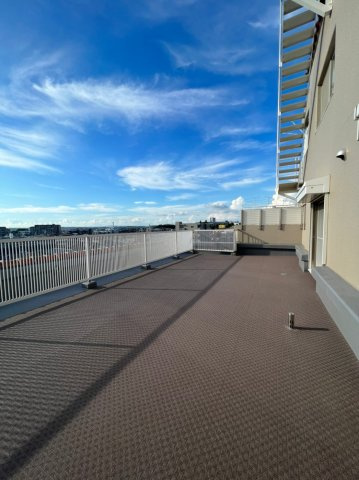 ジュリオ東野のバルコニー