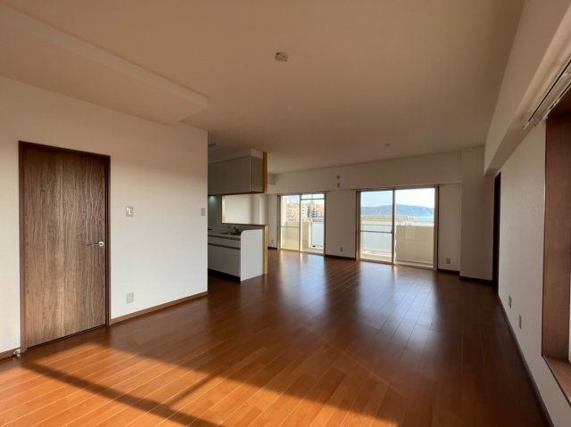 ジュリオ東野の居間・リビング