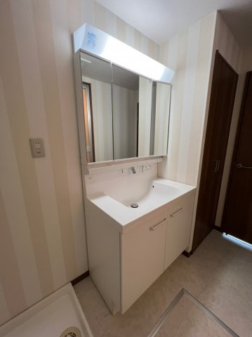 ジュリオ東野の洗面所