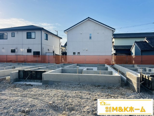 半田市前田町　全4棟　2号棟の外観