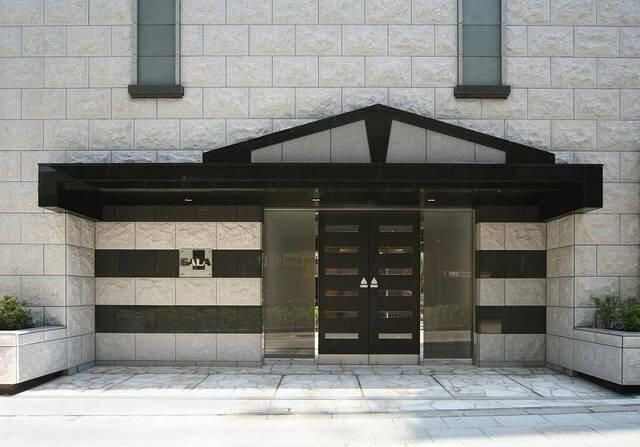 グランド・ガーラ池袋のエントランス