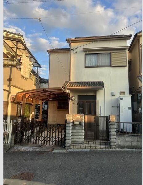 津田元町車庫付戸建て