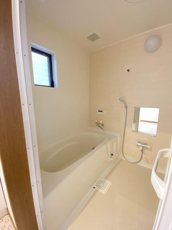 高槻市竹の内町戸建ての浴室