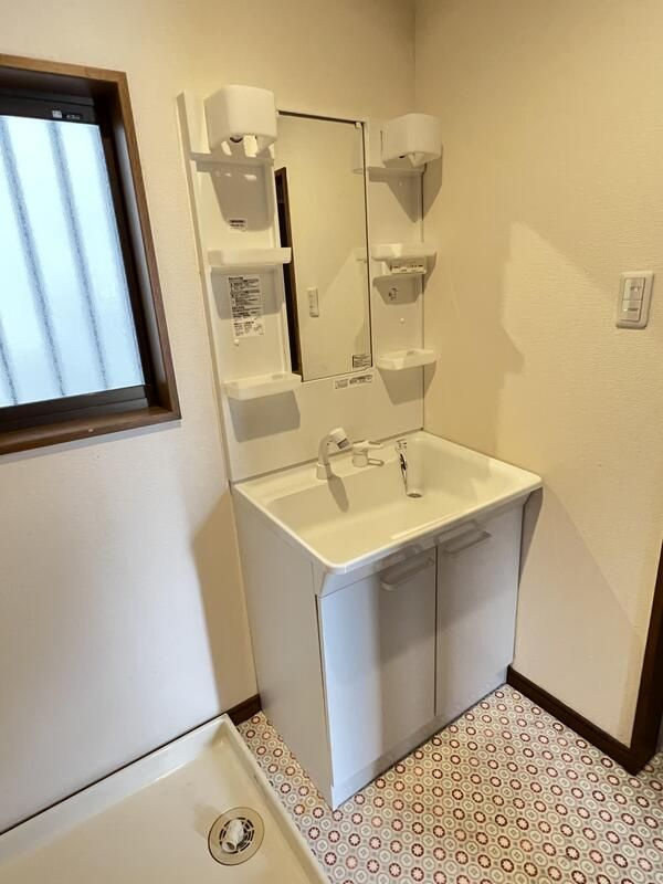 高槻市竹の内町戸建ての洗面所