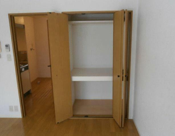 トトロハウスの収納|収納を開けたところです