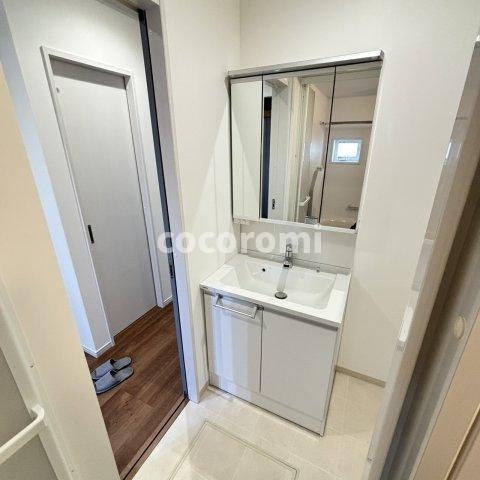 長尾東町2丁目貸家の洗面所