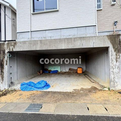 薪里ノ内戸建ての駐車場