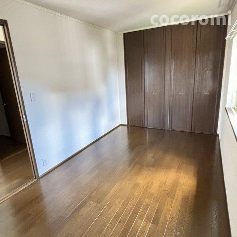 上野１丁目貸家の居間・リビング