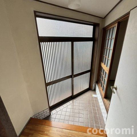 石原町車庫付き貸家のその他