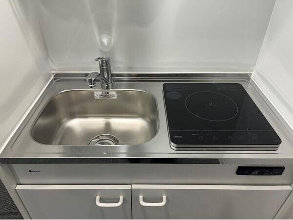 黒原城内町ガレージハウスのキッチン