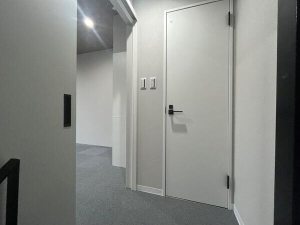 黒原城内町ガレージハウスの浴室