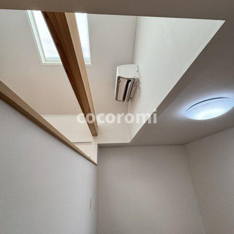 私部西車庫付き戸建ての内装