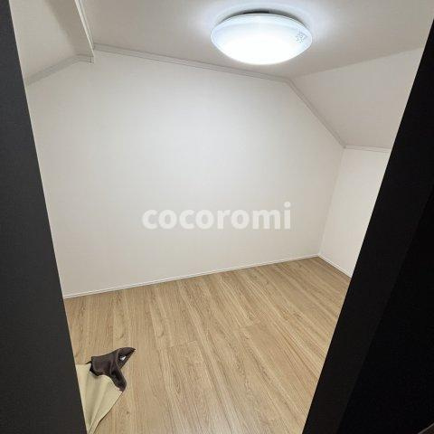 私部西車庫付き戸建ての収納