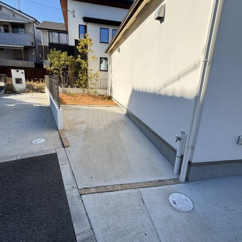 私部西車庫付き戸建ての駐車場