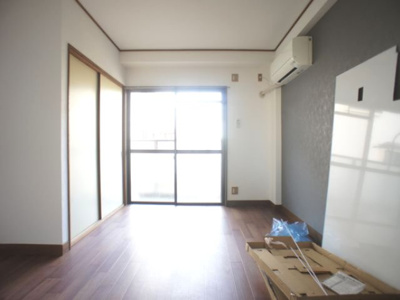 【居間・リビング】 | カヌマヒルズ | ゆったりできるリビングです♪