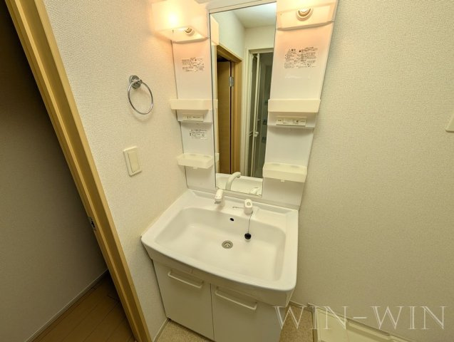 クリアネスの独立洗面台