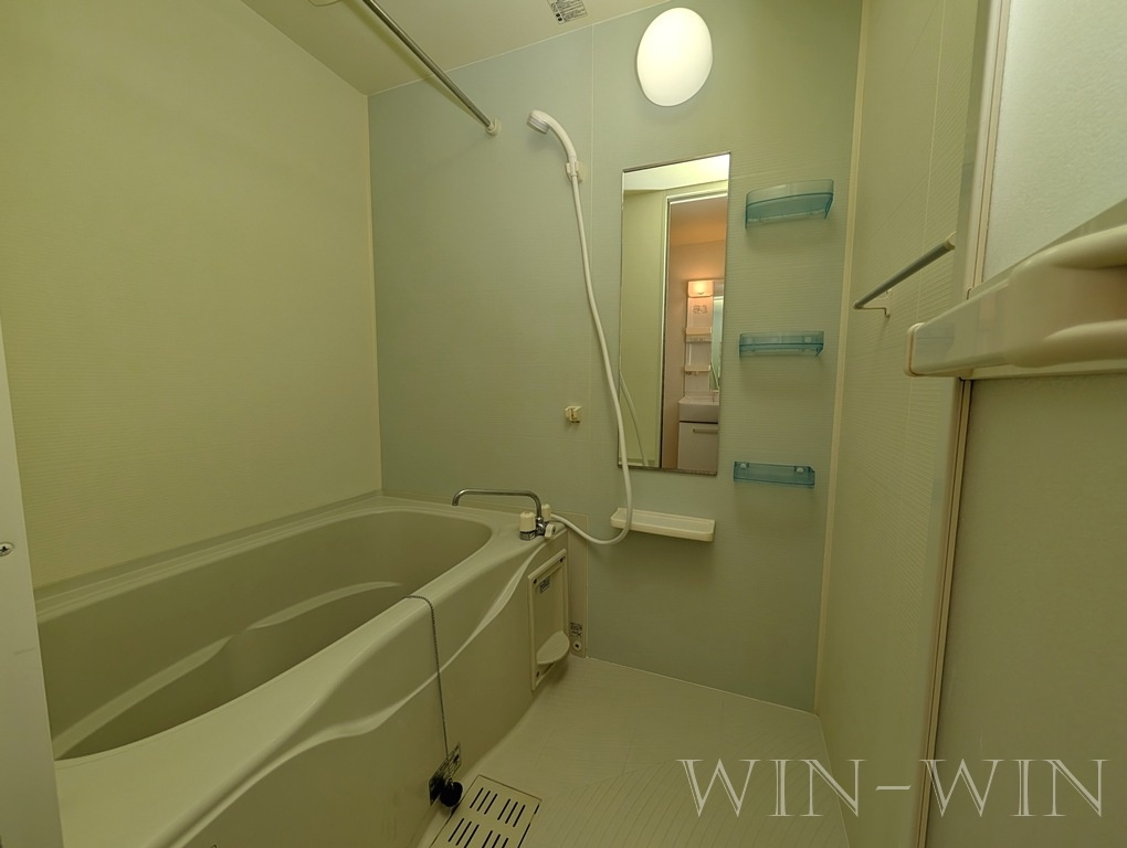 クリアネスの浴室