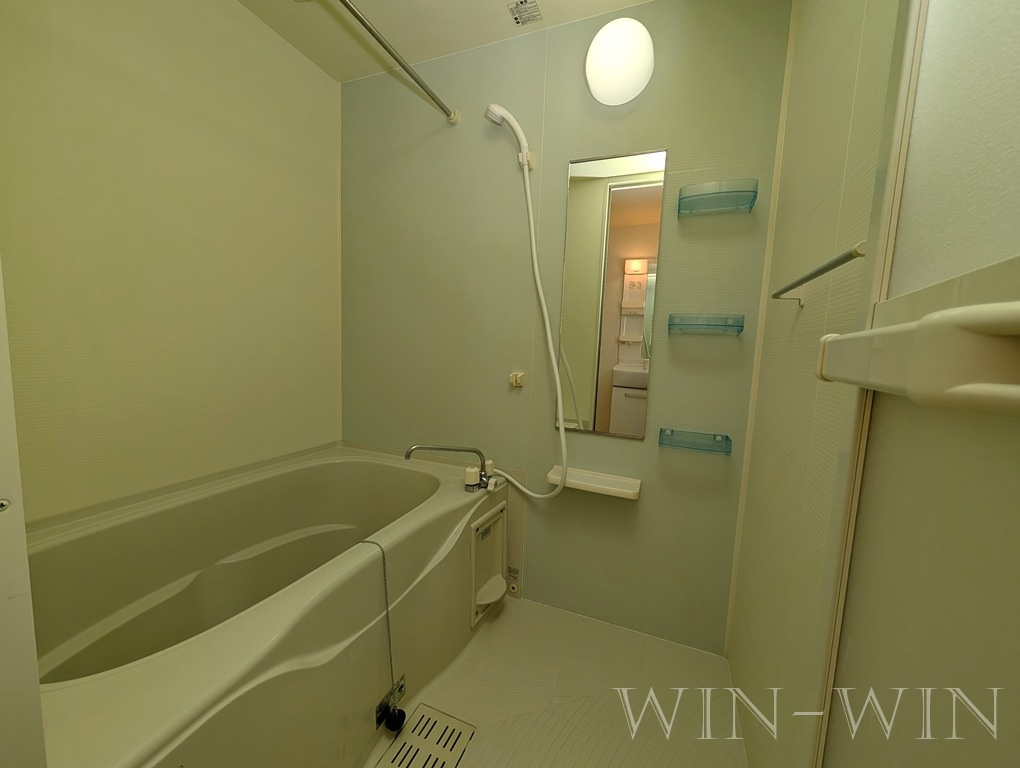 クリアネスの浴室