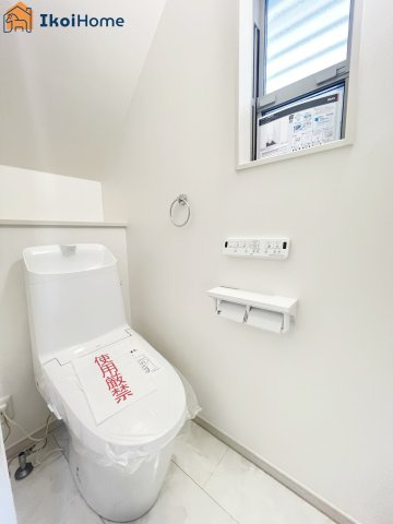 明石市大久保町大窪　新築戸建　のトイレ|【ホームページに現地動画掲載中】●年中無休：当日予約可●トイレが2か所あるので夜中もや朝も楽ちん。