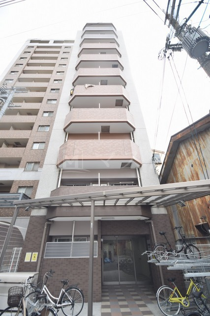 ドゥエリング梅田の外観