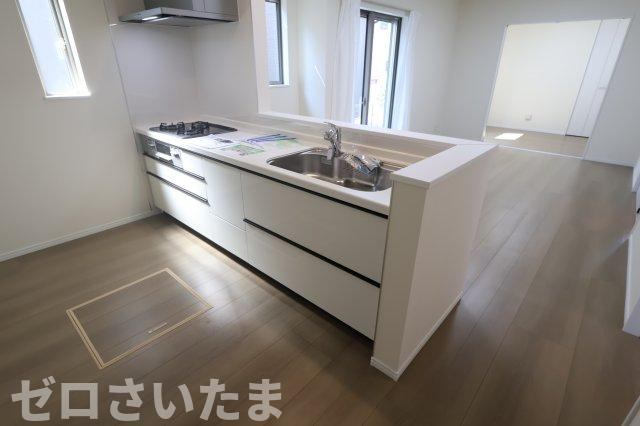《仲介手数料無料》桜区栄和１丁目17-25新築一戸建てハートフルタウンのキッチン