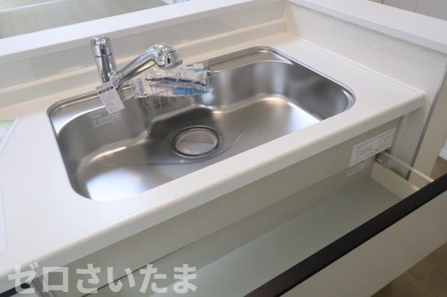 《仲介手数料無料》桜区栄和１丁目17-25新築一戸建てハートフルタウンのキッチン