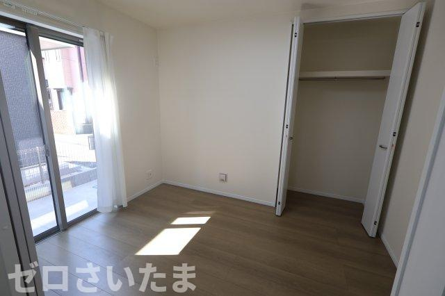 《仲介手数料無料》桜区栄和１丁目17-25新築一戸建てハートフルタウンの洋室