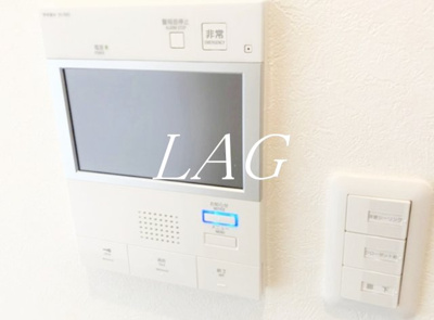 【セキュリティ】 | ルーブル高島平 | モニター付きインターホンです。