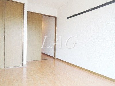 【居間・リビング】 | ドミール桜台 | 洋室のお部屋です。