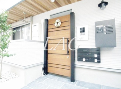 【エントランス】 | ル・コクリコ | エントランスです。