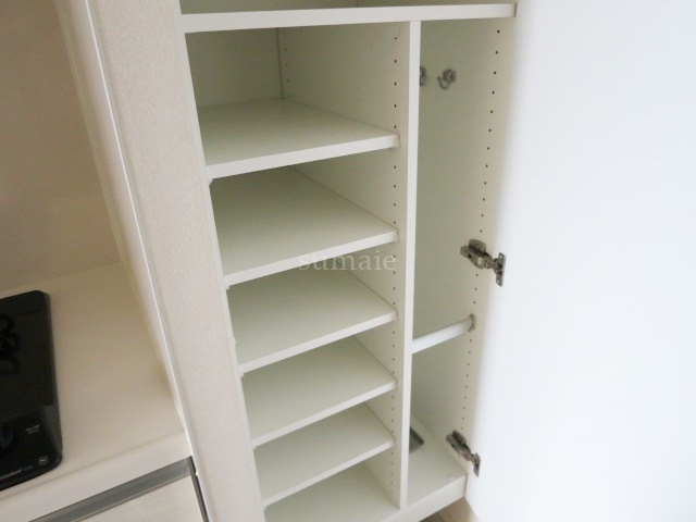 ライトテラス赤羽の収納|玄関収納です☆