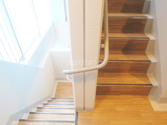 ライトテラス赤羽のその他|共用階段です☆