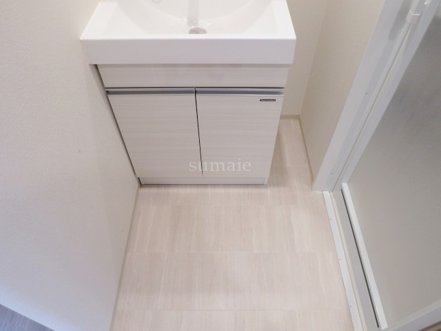 ライトテラス赤羽の洗面所|脱衣スペースあります☆彡