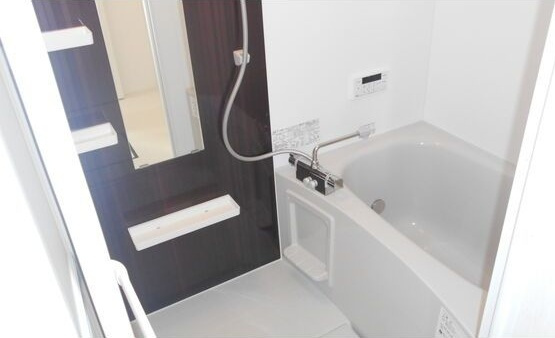 ジュネスコートの浴室