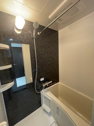 グランクオール青井WESTの浴室